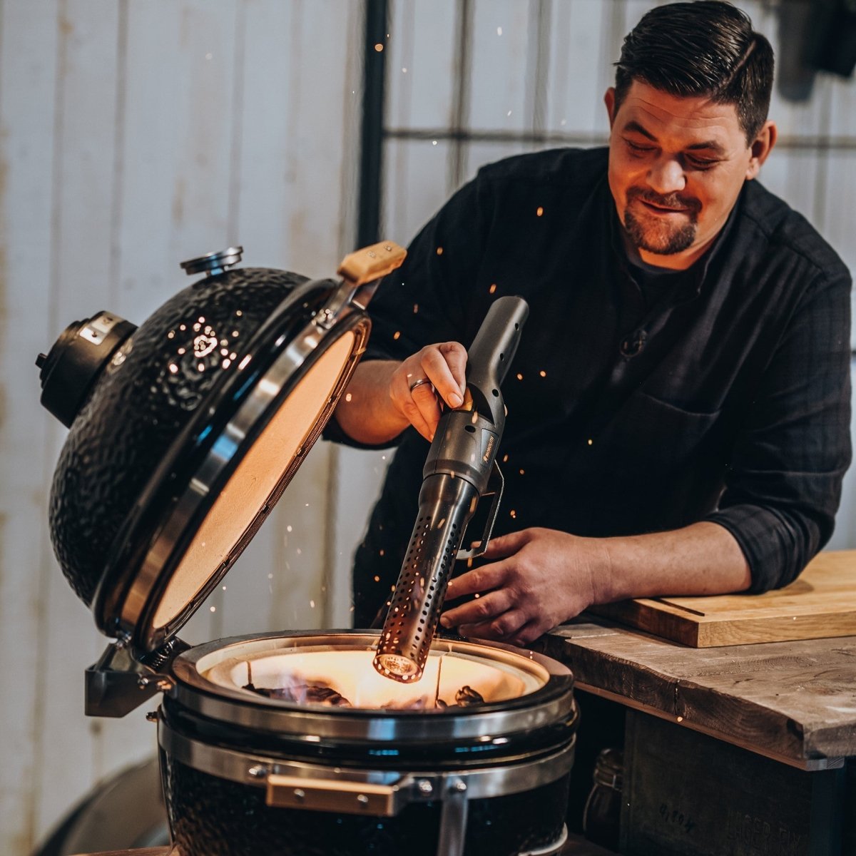 ICON – Kompakter Kamado Grill für echte Chefs am Grill