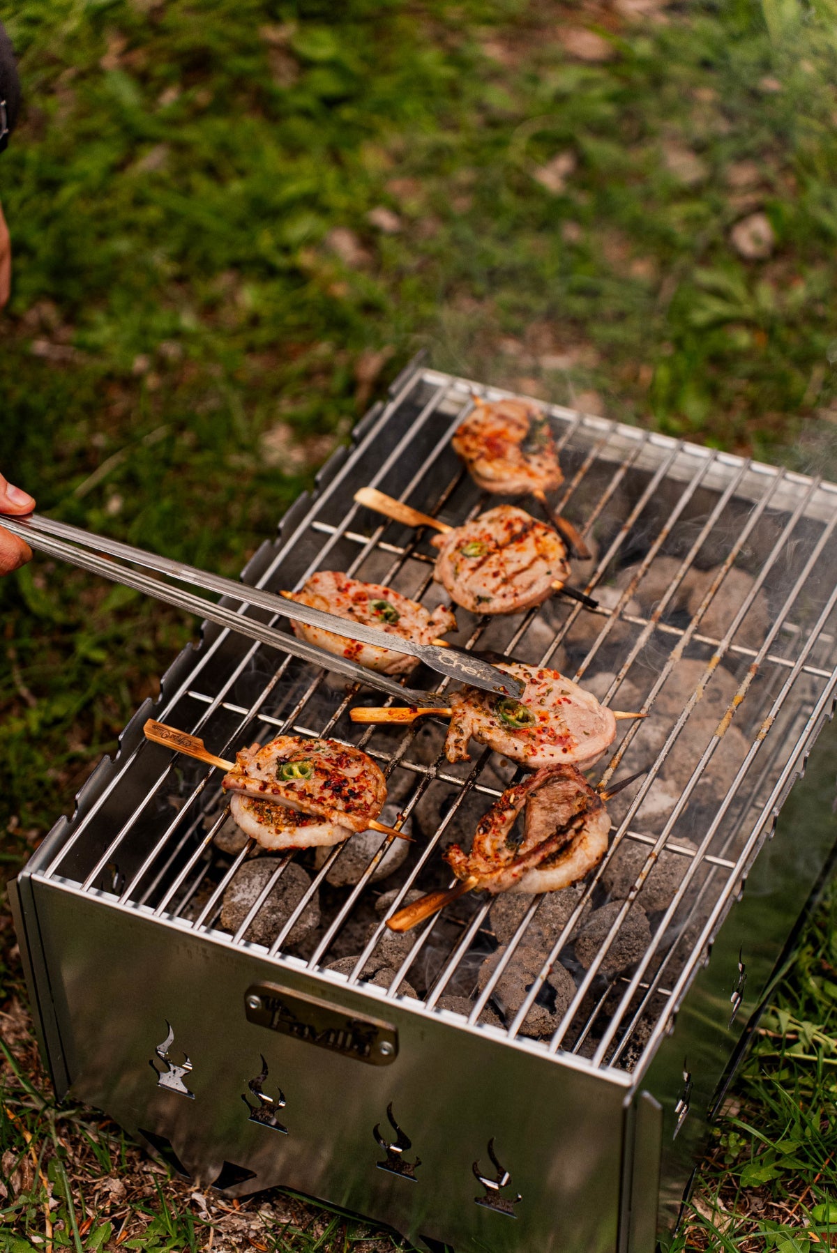 HUBO Holzkohlegrill